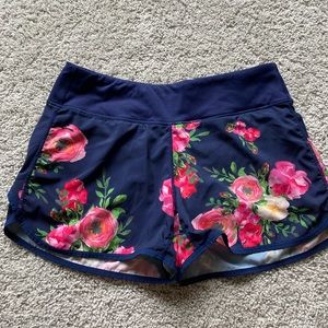 Senita Medium Swift Shorts